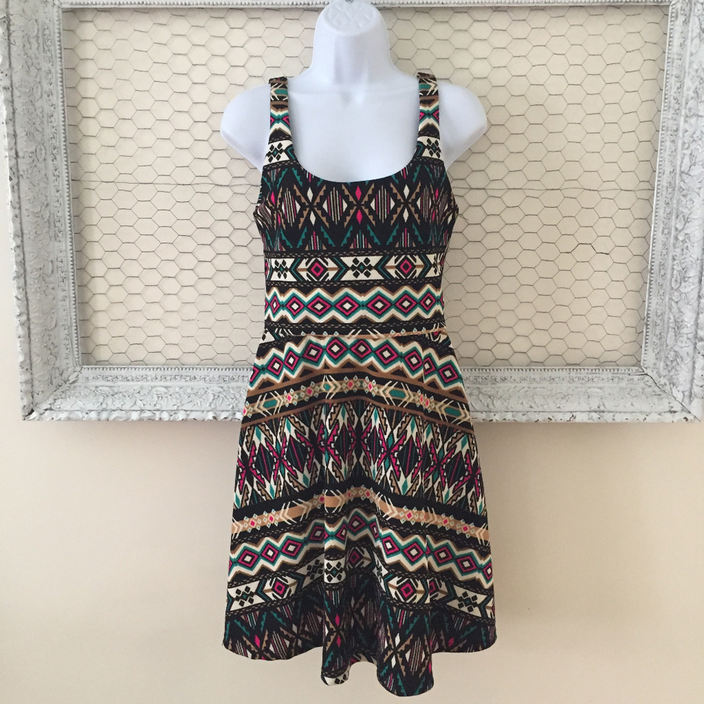 ALYA Francesca's Sleeveless Dress Aztec Print S